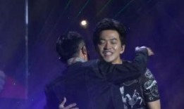 小岳岳爆料孙越八卦视频,视频内容引发热议