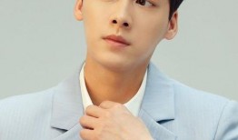 最新圈内爆料李易峰中秋,神秘事件引热议