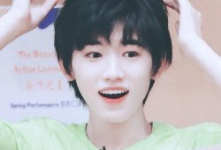 圈内人士爆料宋亚轩,圈内人士揭秘其不为人知的成长故事